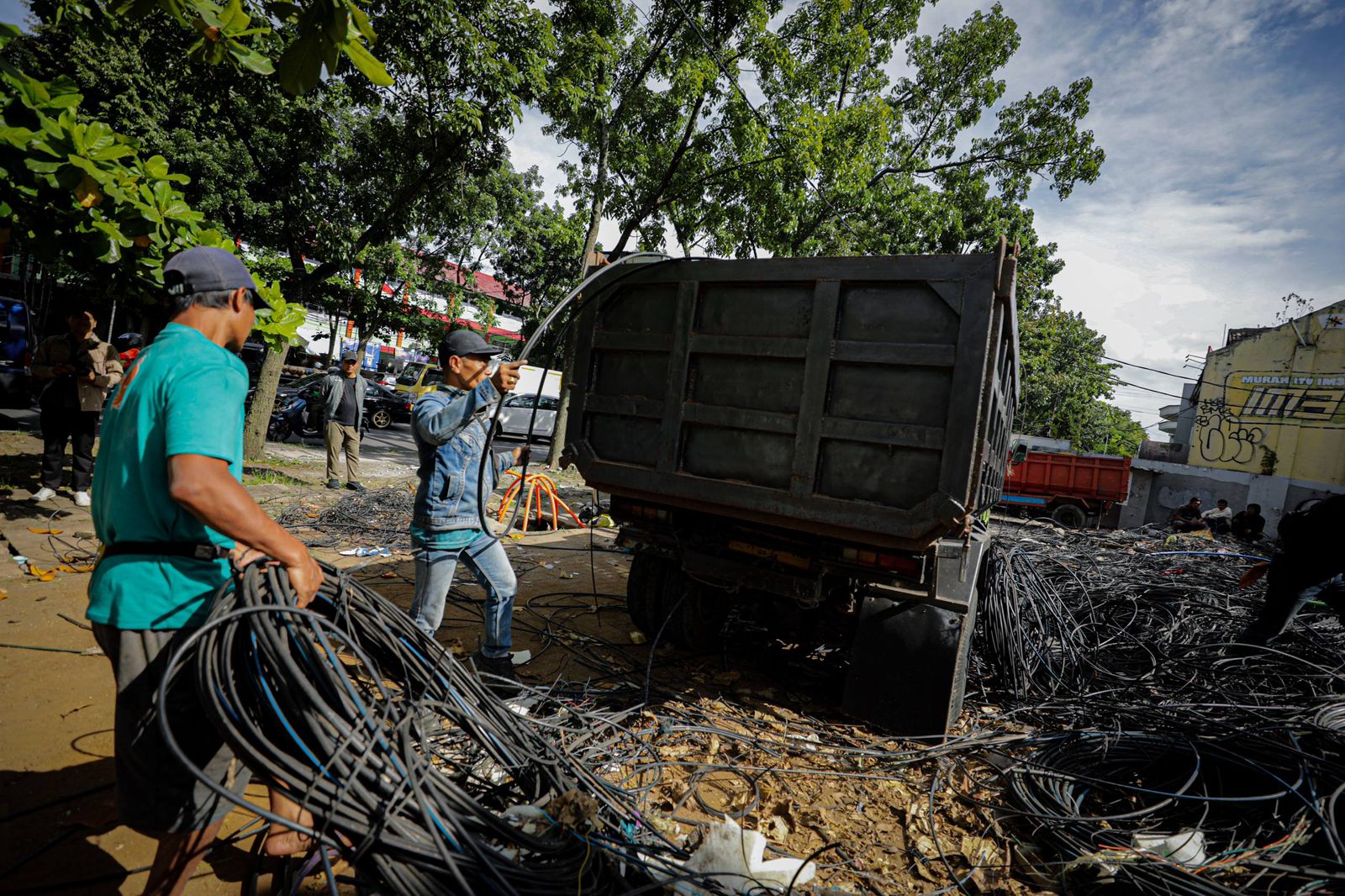 14 Ton Kabel Udara di Jalan Buahbatu Clear, Selanjutnya: Ruas Moh Toha dan Kopo